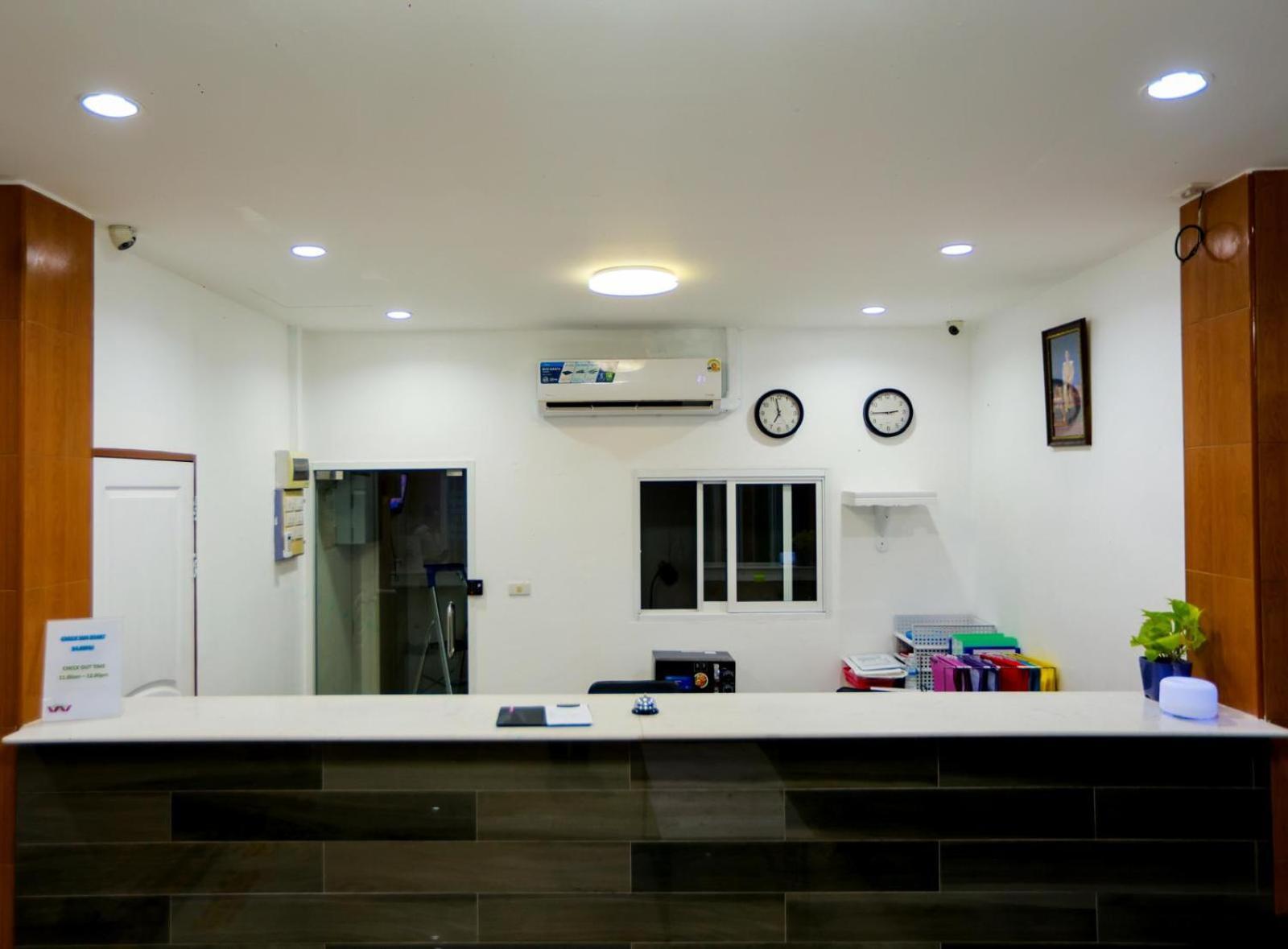 Royal Star Suites Pattaya Exterior photo